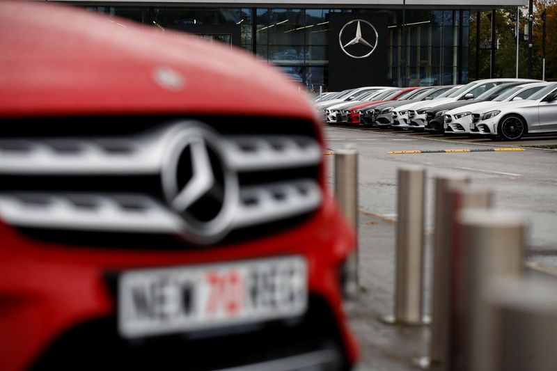 &copy; Reuters. FILE PHOTO: New cars are pictured at a car dealership, as Britain's car industry body releases monthly new car sales figures, in Cheshire, Britain October 5, 2020 REUTERS/Jason Cairnduff/File Photo