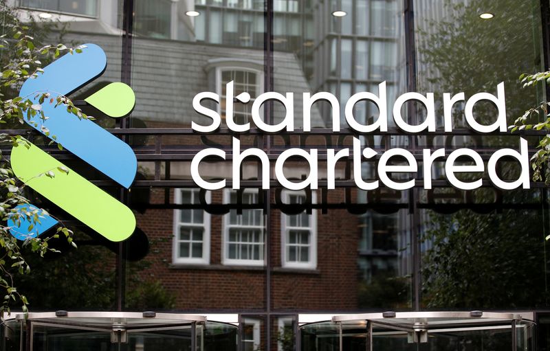 &copy; Reuters. FILE PHOTO-The Standard Chartered bank logo is seen at their headquarters in London, Britain, July 26, 2022.  REUTERS/Peter Nicholls/File Photo