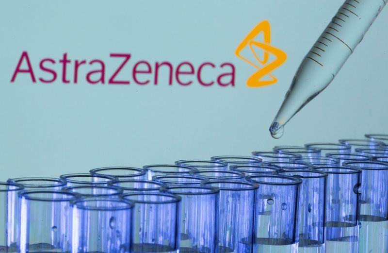 &copy; Reuters. FILE PHOTO-Test tubes are seen in front of a displayed AstraZeneca logo in this illustration taken, May 21, 2021. REUTERS/Dado Ruvic/Illustration/File Photo