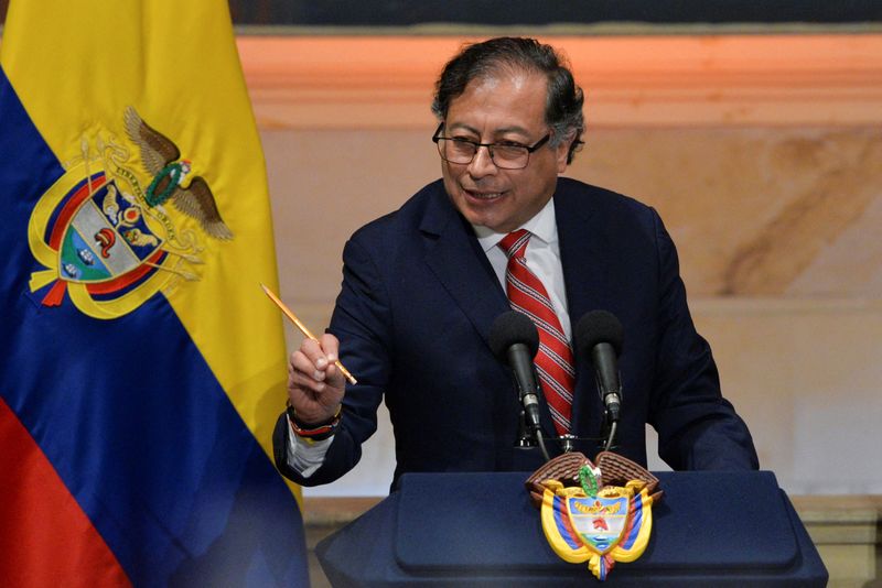 &copy; Reuters. الرئيس الكولومبي جوستافو بيترو يلقي خطابًا أثناء حضوره افتتاح جلسة تشريعية جديدة للكونجرس الكولومبي في بوجوتا يوم 20 يوليو تموز 2023. تصوير: ف