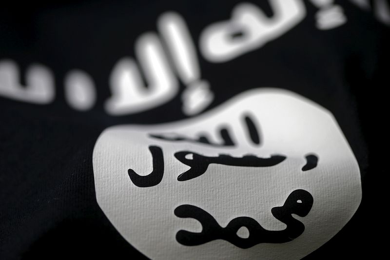 &copy; Reuters. علم تنظيم الدولة الإسلامية في هذه الصورة التوضيحية من أرشيف رويترز 