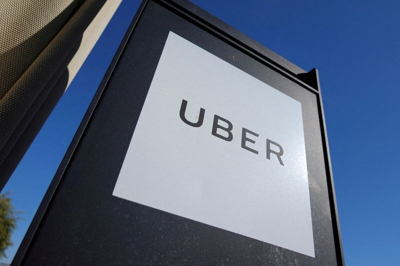 &copy; Reuters. Logo da Uber em shopping em San Diego, Califórnia, EUA.
23/11/2022
REUTERS/Mike Blake/File Photo
