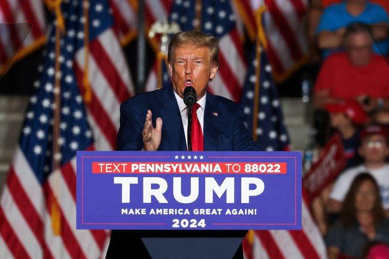 &copy; Reuters. Former U.S. President and Republican presidential candidate Donald Trump speaks during a campaign rally in Erie, Pennsylvania, U.S., July 29, 2023. REUTERS/Lindsay DeDario/File Photo