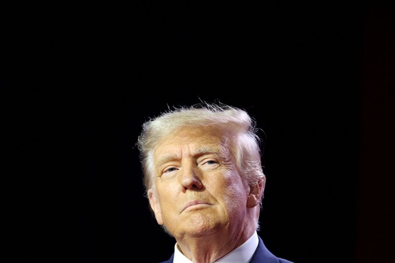 &copy; Reuters. L'ancien président américain Donald Trump lors d'une conférence à Washington. /Photo prise le 24 juin 2023/REUTERS/Tasos Katopodis
