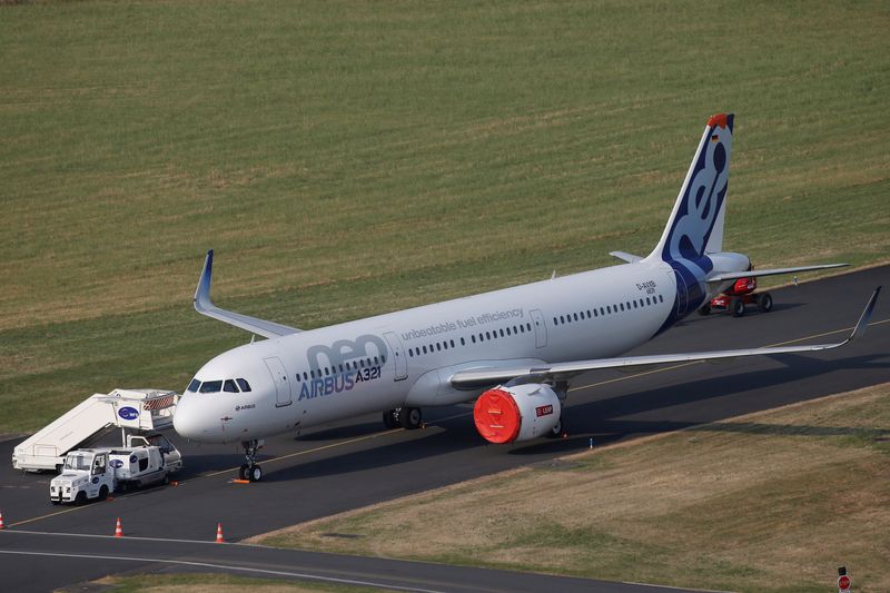 &copy; Reuters. An Airbus A321neo during the 52nd Paris Air Show at Le Bourget airport near Paris, France, June 21, 2017. REUTERS/Pascal Rossignol/File photo