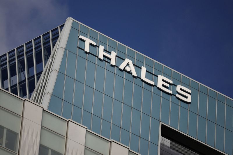 &copy; Reuters. FILE PHOTO: The logo of French defence and electronics group Thales is seen at an office building at the financial and business district of La Defense in Courbevoie near Paris, France, January 31, 2022. REUTERS/Sarah Meyssonnier/File Photo