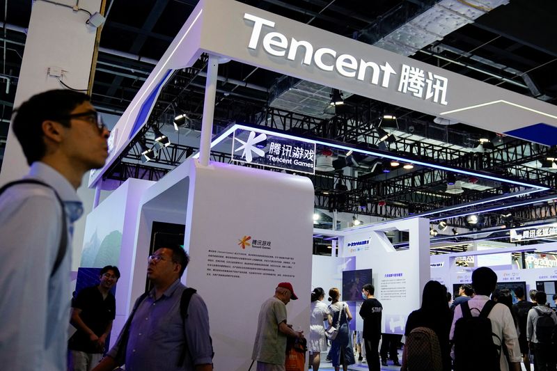 &copy; Reuters. FILE PHOTO: Tencent sign is seen at the World Artificial Intelligence Conference (WAIC) in Shanghai, China July 6, 2023. REUTERS/Aly Song