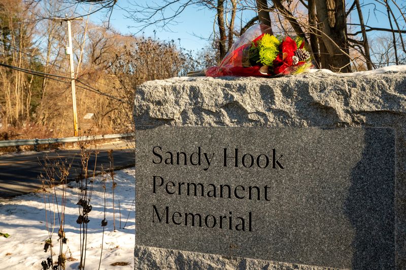 © Reuters. FILE PHOTO: The entrance to the Sandy Hook Permanent Memorial on the 10th anniversary of the shooting at Sandy Hook Elementary School in Newtown, Connecticut, U.S., December 14, 2022.  REUTERS/David 'Dee' Delgado/File Photo