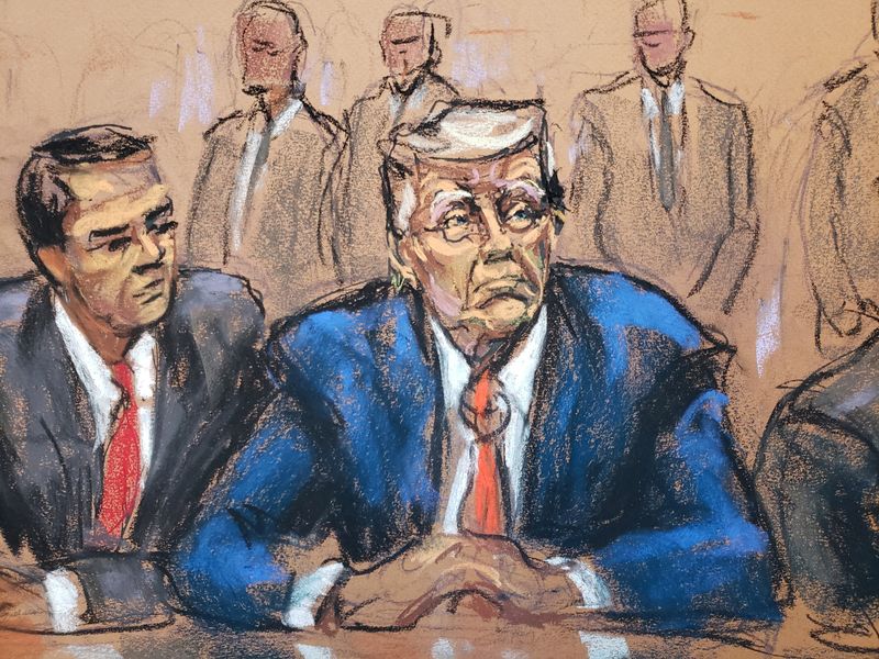 © Reuters. Former U.S. President Donald Trump sits next to his attorney Todd Blanche as he faces charges before Magistrate Judge Moxila A. Upadhyaya that he orchestrated a plot to try to overturn his 2020 election loss, at federal court in Washington, U.S. August 3, 2023 in a courtroom sketch.  REUTERS/Jane Rosenberg