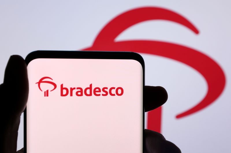 &copy; Reuters. Logo do Bradesco na tela de um celular
01/12/2021
REUTERS/Dado Ruvic