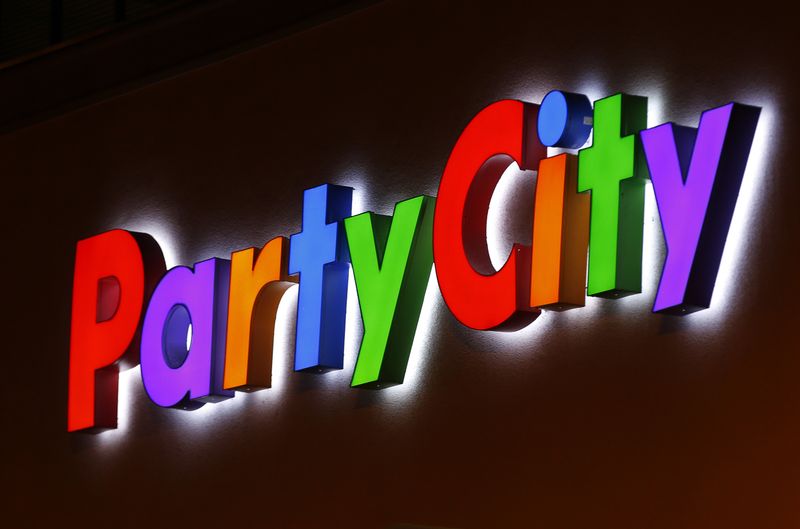 &copy; Reuters. A Party City store sign in seen in Encinitas, California March 9, 2015.     REUTERS/Mike Blake