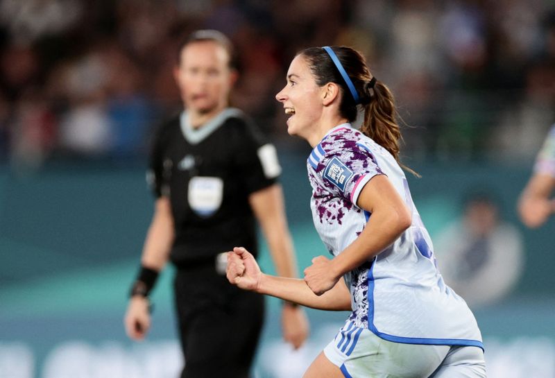 &copy; Reuters. Copa do Mundo Feminina da FIFA Austrália e Nova Zelândia 2023 - Oitavas de final - Suíça x Espanha - Eden Park, Auckland, Nova Zelândia. A espanhola Aitana Bonmati comemora seu terceiro gol.
05/08/2023
REUTERS/David Rowland