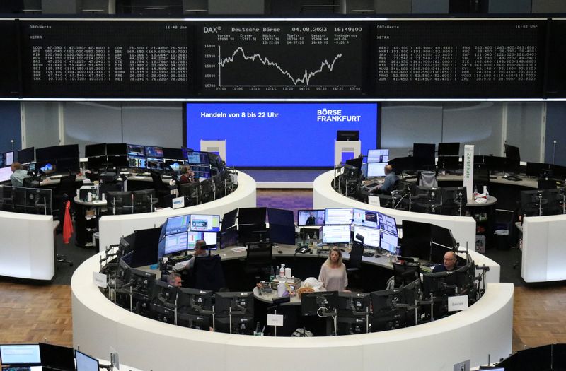 &copy; Reuters. مؤشر داكس الألماني في بورصة فرانكفورت يوم الرابع من أغسطس آب 2023 في صورة لرويترز.
