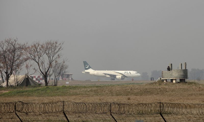 &copy; Reuters. FILE PHOTO: A Pakistan International Airlines (PIA) passenger plane prepares to take off from the Benazir International airport in Islamabad, Pakistan, February 9, 2016. REUTERS/Faisal Mahmood/File Photo