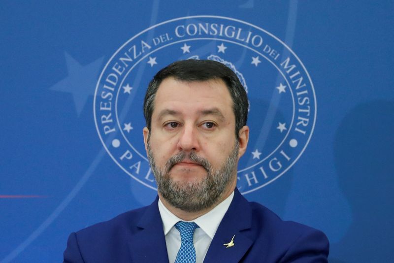 &copy; Reuters. Vice-premiê e também ministro da Infraestrutura da Itália, Matteo Salvini
22/11/2022
REUTERS/Remo Casilli