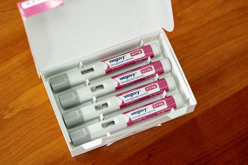 © Reuters. FILE PHOTO: A selection of injector pens for the Wegovy weight loss drug are shown in this photo illustration in Chicago, Illinois, U.S., March 31, 2023.  REUTERS/Jim Vondruska/Illustration/File Photo
