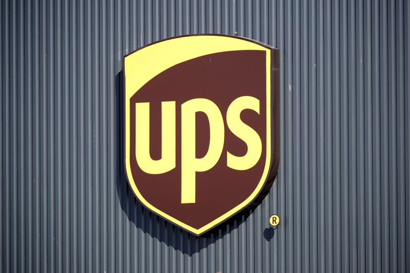 UPS abaisse ses perspectives avec le recul de la demande et l'augmentation des salaires