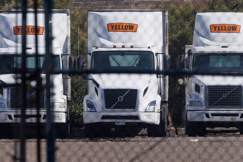&copy; Reuters. FILE PHOTO: Semi truck trailers are pictured at freight trucking company Yellow’s terminal near the Otay Mesa border crossing between the U.S. and Mexico, after the company filed for bankruptcy protection, in San Diego, California, U.S., August 7, 2023 