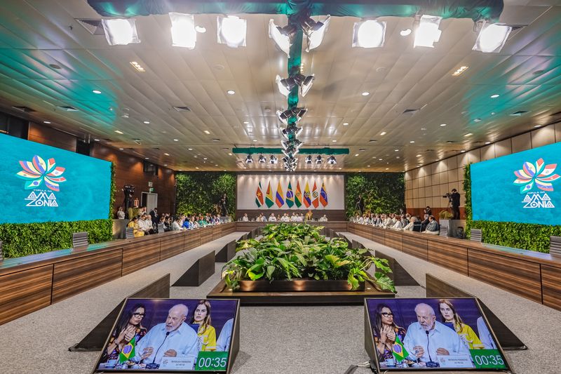 &copy; Reuters. 　８月８日、アマゾン協力条約機構（ＡＣＴＯ）に加盟する８カ国は、ブラジルで首脳会議を開き、協力体制の強化に合意した一方、２０３０年までにアマゾン川流域の森林破壊を終わらせ