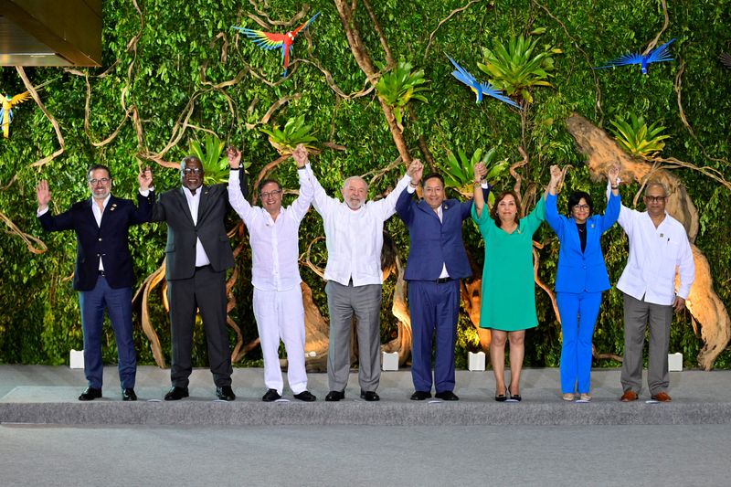 &copy; Reuters. Ecuador's Foreign Minister Gustavo Manrique, Guyana's Prime Minister Mark Phillips, Colombia's President Gustavo Petro, Brazil's President Luiz Inacio Lula da Silva, Bolivia's President Luis Arce, Peru's President Dina Boluarte, Venezuela's Vice President