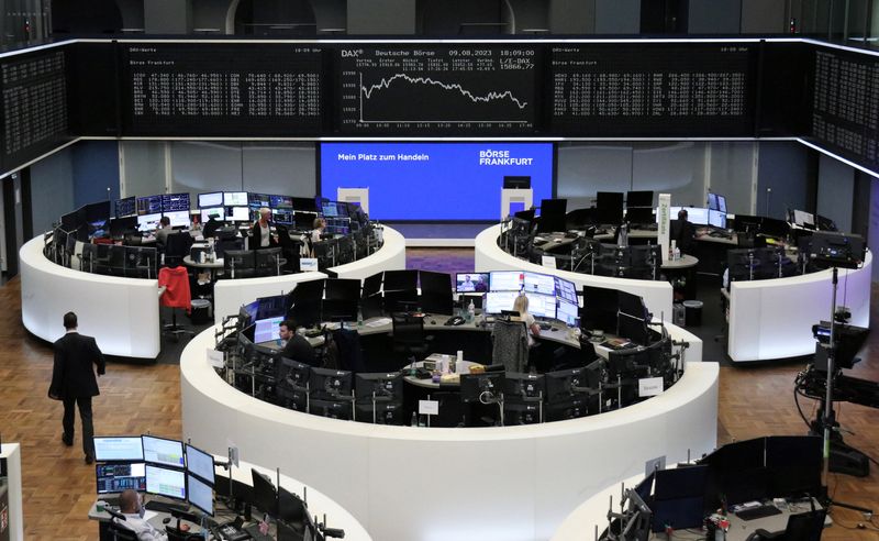 &copy; Reuters. Photo d'archives du graphique DAX de l'indice boursier allemand. /Photo prise le 9 août 2023 à Francfort, Allemagne/REUTERS/Staff