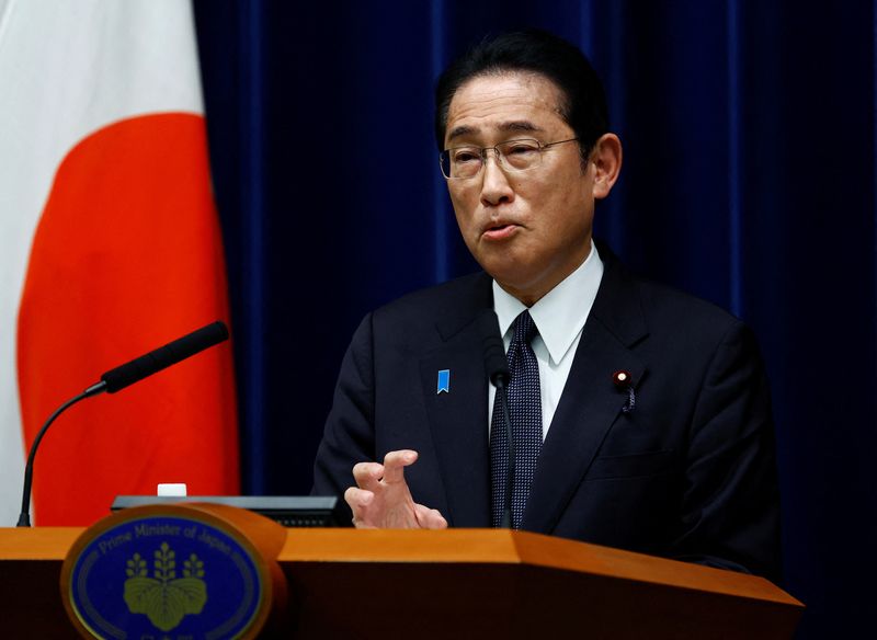 &copy; Reuters. رئيس الوزراء الياباني فوميو كيشيدا يتحدث خلال مؤتمر صحفي في طوكيو بتاريخ الرابع من أغسطس آب 2023. صورة لرويترز من ممثل لوكالات الأنباء.