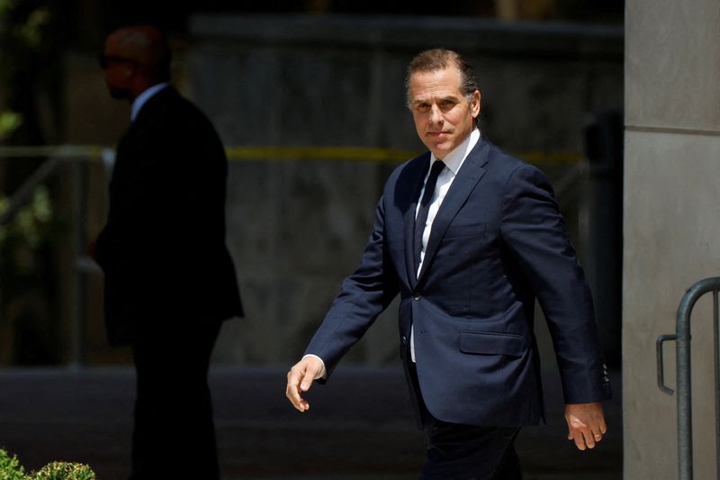 &copy; Reuters. FILE PHOTO: Hunter Biden, son of U.S. President Joe Biden, departs federal court after a  plea hearing on two misdemeanor charges of willfully failing to pay income taxes in Wilmington, Delaware, U.S. July 26, 2023. REUTERS/Jonathan Ernst/File Photo