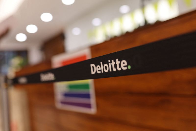 &copy; Reuters. FILE PHOTO: The Deloitte company logo is seen at their office in Gurugram, India, June 13, 2023. REUTERS/Anushree Fadnavis/File Photo