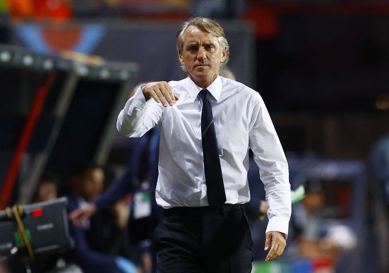 &copy; Reuters. FOTO DE ARCHIVO. El DT de la selección de fútbol de Italia, Roberto Mancini, durante el partido por la UEFA Nations League ante España, en el De Grolsch Veste, Enschede, Países Bajos. Junio 15, 2023 REUTERS/Piroschka Van De Wouw