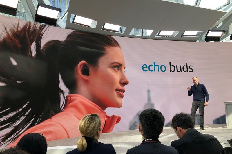 &copy; Reuters. Amazon Senior Vice President David Limp announces “Echo Buds” headphones, with the company’s virtual assistant Alexa built in, at a product launch at the company’s headquarters in Seattle, Washington, U.S. September 25, 2019. REUTERS/Jeffrey Dasti
