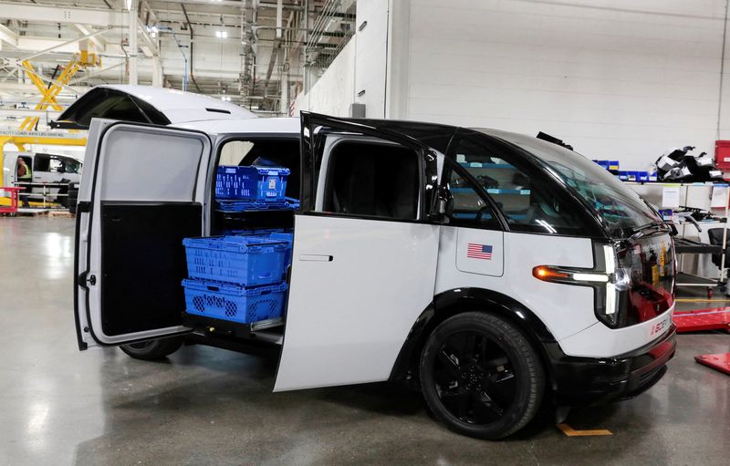 &copy; Reuters. FILE PHOTO: A view shows a Canoo LDV (Lifestyle Delivery Van) electric vehicle in a manufacturing site in Livonia, Michigan, U.S. November 29, 2022. REUTERS/Rebecca Cook/File Photo