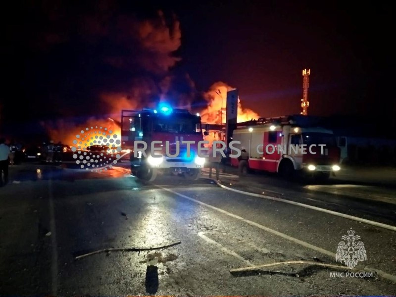 &copy; Reuters. Rescaldo da explosão em posto de gasolina em Makhachkala
14/08/202323
Ministério de Emergências russo na República do Daguestão/Divulgação via REUTERS 