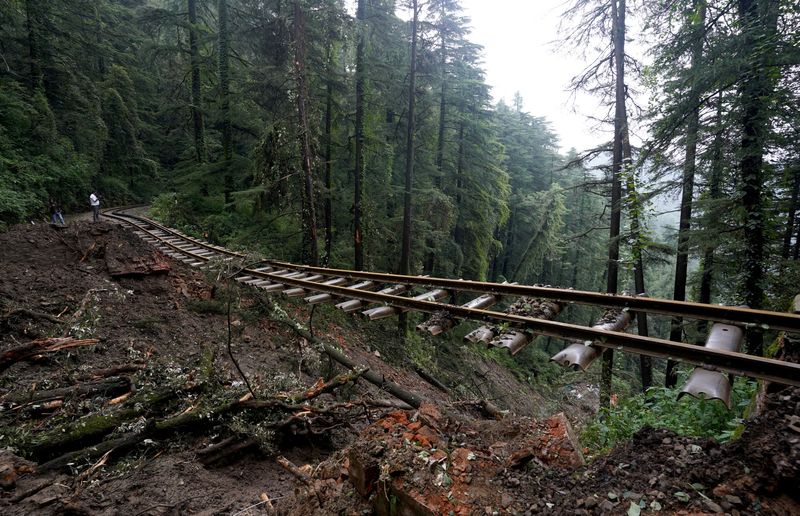 &copy; Reuters. Chuva em Shimla, no Estado indiano de Himachal Pradesh
 15/8/2023   REUTERS/Stringer