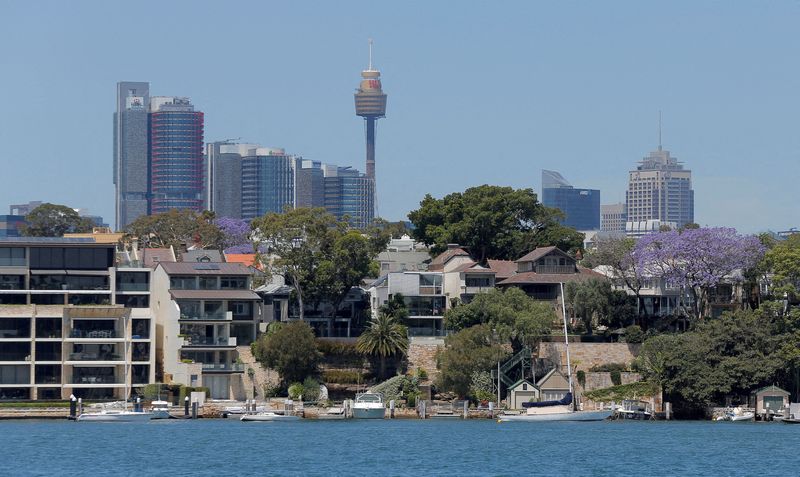 &copy; Reuters. FILE PHOTO: Sydney office buildings and commercial real estate appear behind Sydney waterfront properties in the suburb of Birchgrove, Australia, November 3, 2016. Picture taken November 3, 2016.  REUTERS/Jason Reed/File Photo