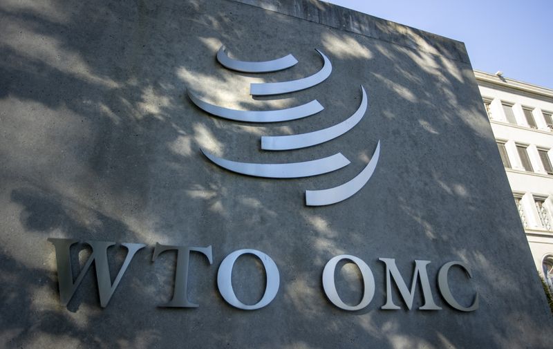&copy; Reuters. FOTO DE ARCHIVO: Un logotipo se ve en la sede de la Organización Mundial del Comercio (OMC) antes de una conferencia de prensa en Ginebra, Suiza, 5 de octubre de 2022. REUTERS/Denis Balibouse/Fotografía de archivo 