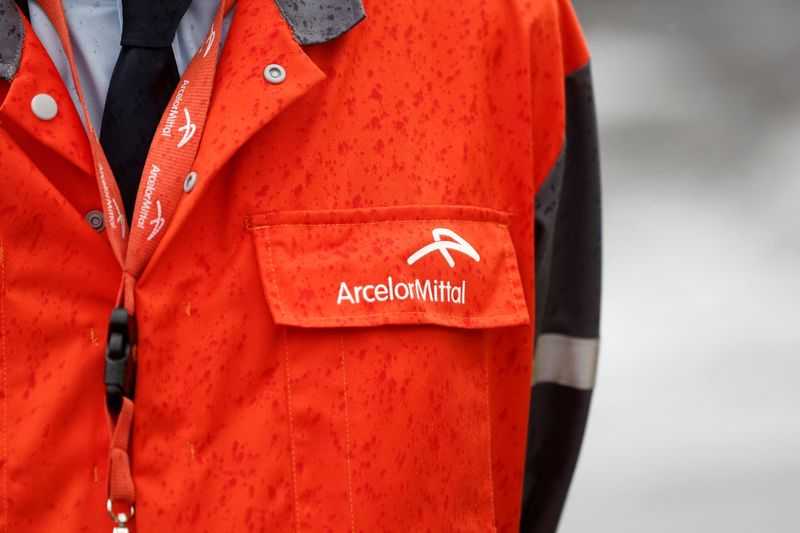 &copy; Reuters. The logo of ArceloMittal is seen on a jacket at the ArcelorMittal metals plant in Dunkirk as part of a media tour dedicated to the reduction of carbon intensity of the industry in France, January 16, 2023. REUTERS/Benoit Tessier/file photo