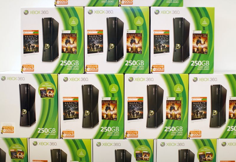 &copy; Reuters. Consoles Xbox 360, da Microsoft, à venda em San Diego
18/1/2012 REUTERS/Mike Blake/Arquivo