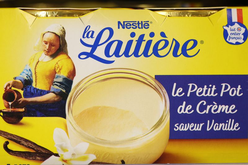 &copy; Reuters. FILE PHOTO: A view of a Nestle, La Laitiere product cover in a supermarket in Paris, France, August 8, 2023. REUTERS/Stephanie Lecocq/File Photo