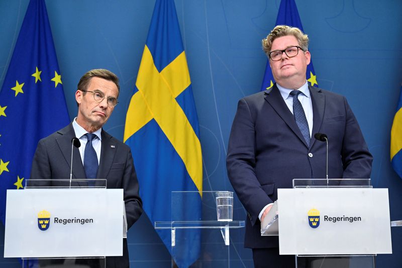 El gobierno sueco estudia permitir a la policía detener la quema de coranes