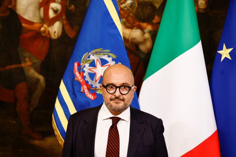 &copy; Reuters. وزير الثقافة الإيطالي جينارو سانجوليانو خلال مشاركته في أول اجتماع للحكومة الجديدة بالعاصمة روما في 23 أكتوبر تشرين الأول 2023 . تصوير : يارا ن