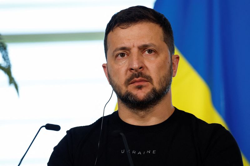 &copy; Reuters. Ukrainian President Volodymyr Zelenskiy attends a press conference, in Eindhoven, Netherlands, August 20, 2023. REUTERS/Piroschka van de Wouw/File Photo