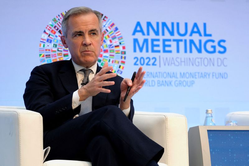 © Reuters. FILE PHOTO: Brookfield Asset Management Vice Chairman and former Bank of England Governor Mark Carney speaks during a panel discussion at the headquarters of the International Monetary Fund during the Annual Meetings of the IMF and World Bank in Washington, U.S., October 13, 2022. REUTERS/James Lawler Duggan/File Photo