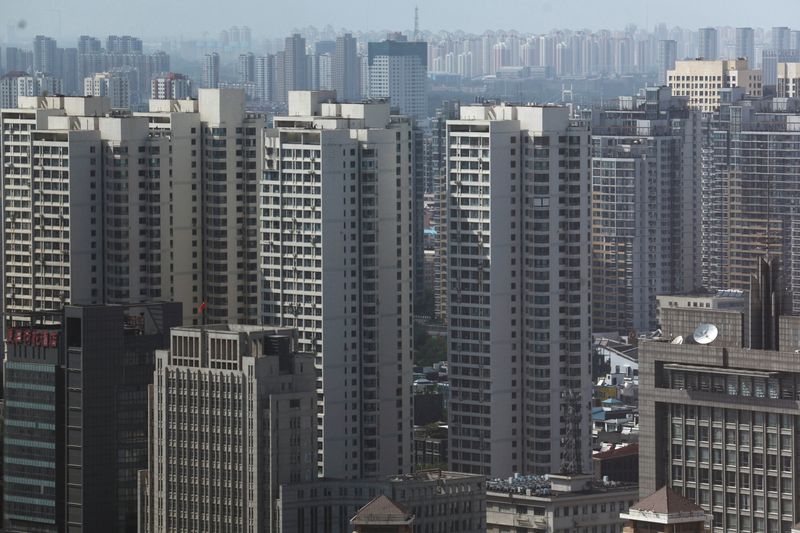 &copy; Reuters. FOTO DE ARCHIVO: Edificios en la ciudad de Tianjin, China. 18 de agosto de 2023. REUTERS/Tingshu Wang