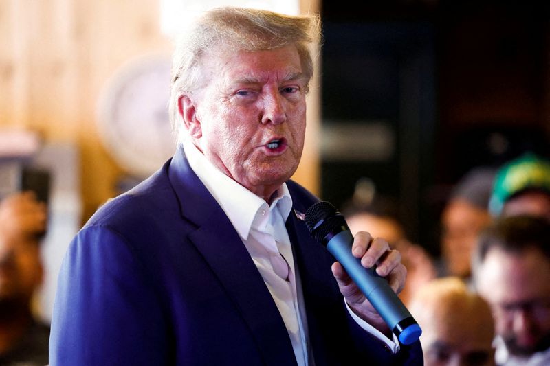 &copy; Reuters. FILE PHOTO: Republican presidential candidate and former U.S. President Donald Trump speaks as he campaigns at the Iowa State Fair in Des Moines, Iowa, U.S. August 12, 2023.  REUTERS/Evelyn Hockstein/File Photo