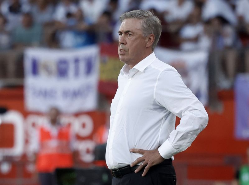 &copy; Reuters. Técnico do Real Madrid Carlo Ancelotti 
 19/8/2023    REUTERS/Jon Nazca