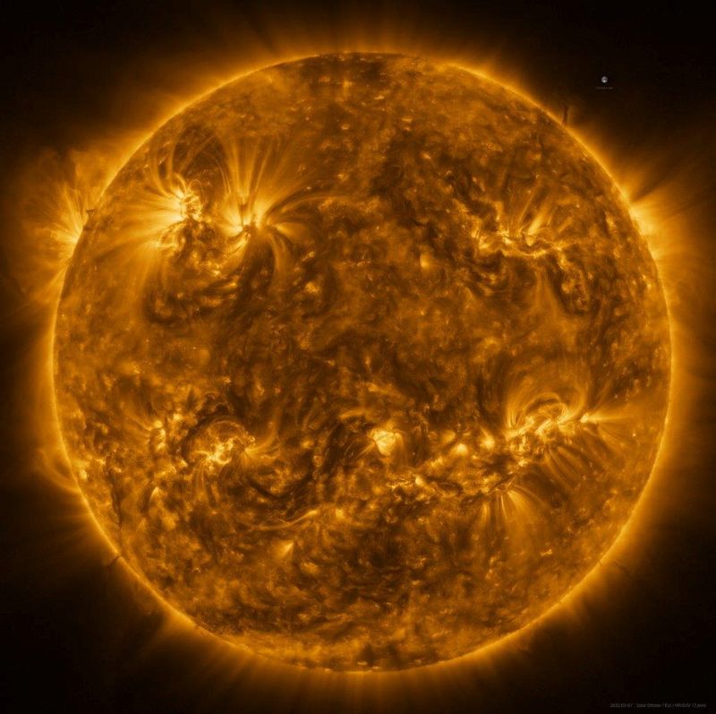 Sun-observing spacecraft sheds light on the solar wind's origin