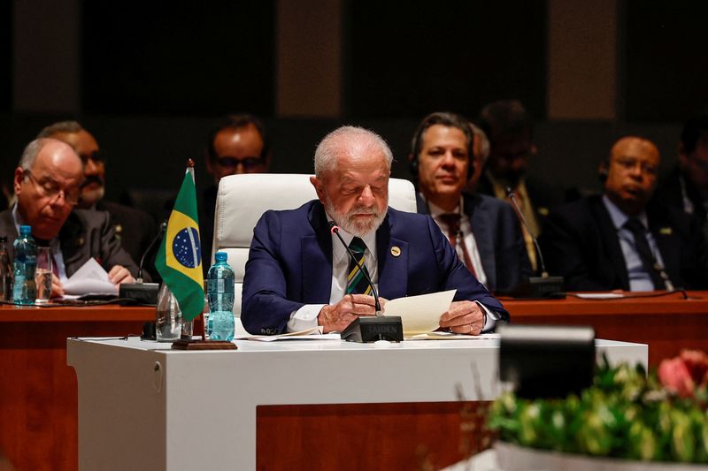 &copy; Reuters. 　ブラジルのルラ大統領は８月２４日、中国とロシア、インド、ブラジル、南アフリカによる新興５カ国（ＢＲＩＣＳ）首脳会議で合意した加盟国拡大について、新加盟国はイデオロギーに