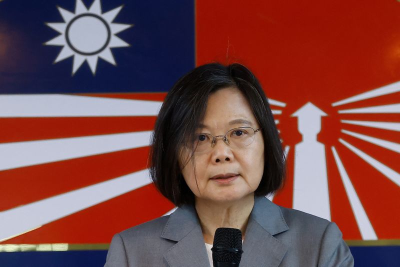 &copy; Reuters. 台湾は２５日、蔡英文総統が９月５日から７日まで、アフリカで唯一台湾との外交関係を維持しているエスワティニ（旧スワジランド）を訪問すると発表した。写真は蔡英文総統。２３日撮