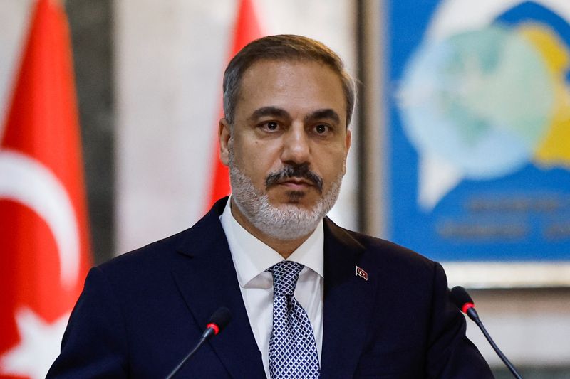 &copy; Reuters. وزير خارجية تركيا هاكان فيدان يتحدث في بغداد بالعراق يوم 22 أغسطس آب 2023. تصوير: ثائر السوداني - رويترز. 