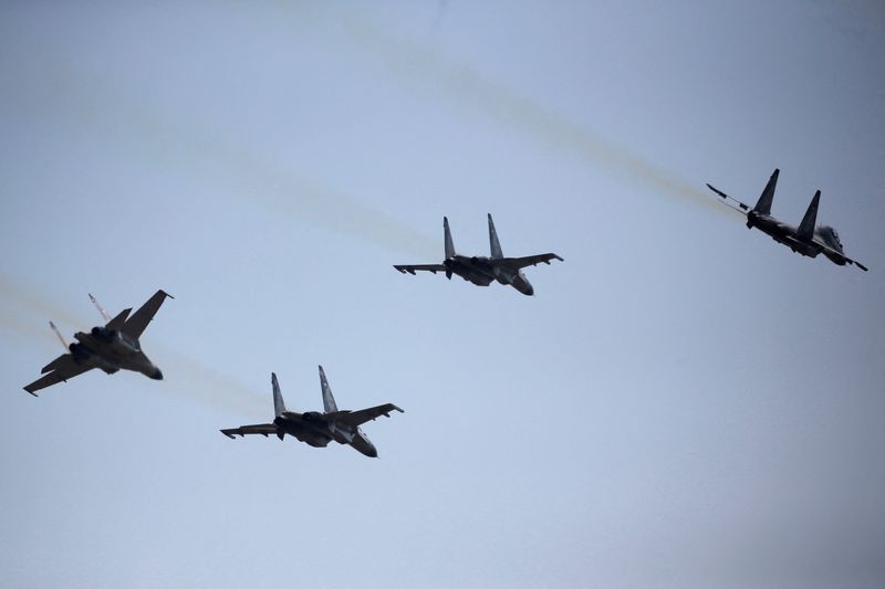 &copy; Reuters. FILE PHOTO: Indonesian Air Force's fighters jet perform during celebrations for the 74th Indonesian National Armed Forces day at Halim Perdanakusuma airbase in Jakarta, Indonesia, October 5, 2019. REUTERS/Willy Kurniawan/File Photo